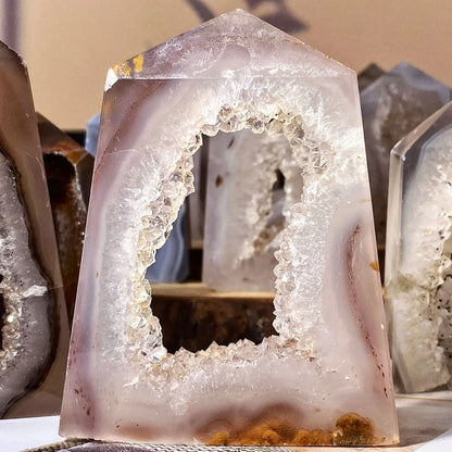 Luxury Natural Geode Agate Crystal Point – Unique Gemstone Décor & Jewelry Gift